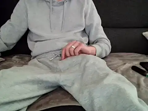 ElViko11 online show from December 2024 12:49:01 PM