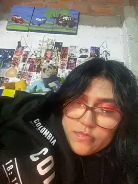 dafne19  online show from October 2025 04:35:02 AM