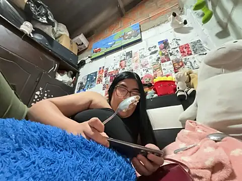 dafne19  online show from March 2026 04:18:01 AM