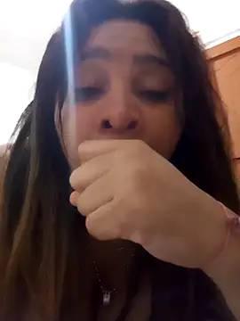 Snapshot of ambarlennoix chatting on March 2025 07:38:02 AM ambarlennoix online show from March 2025 07:38:02 AM