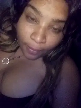 Snapshot of ambarlennoix chatting on March 2025 05:23:02 AM ambarlennoix online show from March 2025 05:23:02 AM