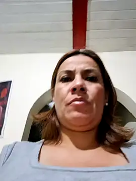 Snapshot of Zaralu_ chatting on December 2024 03:08:02 AM Zaralu online show from December 2024 03:08:02 AM