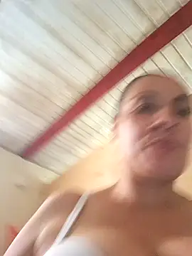 Snapshot of Zaralu_ chatting on February 2025 08:18:01 PM Zaralu online show from February 2025 08:18:01 PM