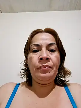 Snapshot of Zaralu_ chatting on November 2025 12:26:01 PM Zaralu online show from November 2025 12:26:01 PM