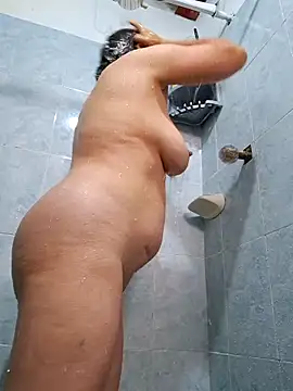 Snapshot of Zaralu_ chatting on December 2025 12:58:02 PM Zaralu online show from December 2025 12:58:02 PM