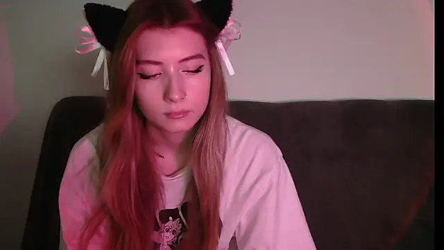 ErikaShyy online show from December 2024 01:49:02 PM