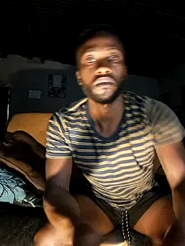 Snapshot of bull_Giant chatting on December 2024 12:48:02 AM bull Giant online show from December 2024 12:48:02 AM