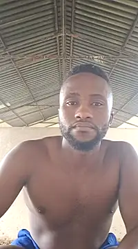 Snapshot of bull_Giant chatting on February 2025 12:37:01 PM bull Giant online show from February 2025 12:37:01 PM