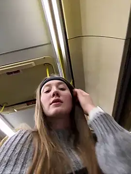 Snapshot of Sophie_Avory chatting on January 2025 08:02:01 PM Sophie Avory online show from January 2025 08:02:01 PM