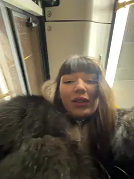 Sophie Avory online show from February 2026 04:45:02 PM