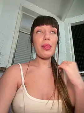 Sophie Avory online show from June 2026 07:09:02 PM