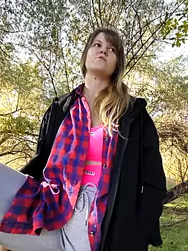 Snapshot of astiSWEET chatting on October 2025 09:29:01 AM astiSWEET online show from October 2025 09:29:01 AM