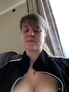 Snapshot of astiSWEET chatting on February 2026 07:48:01 AM astiSWEET online show from February 2026 07:48:01 AM