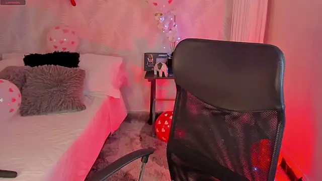 CyntiaAdams online show from February 2025 05:03:02 PM