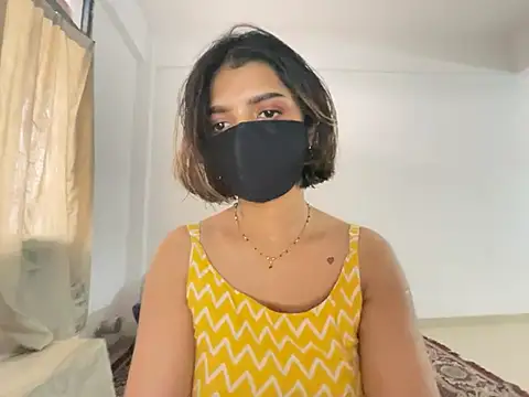 Snapshot of MaYaa__11 chatting on January 2025 11:54:01 AM MaYaa 11 online show from January 2025 11:54:01 AM