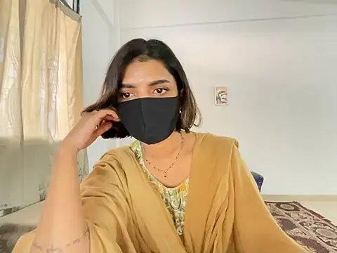 Snapshot of MaYaa__11 chatting on January 2025 11:59:02 AM MaYaa 11 online show from January 2025 11:59:02 AM