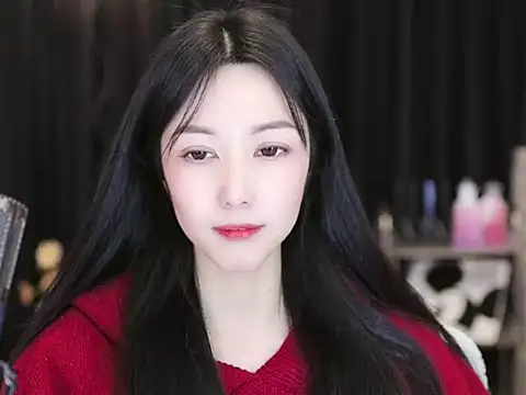 Snapshot of Nuyoah-77 chatting on January 2025 03:58:02 PM Nuyoah-77 online show from January 2025 03:58:02 PM