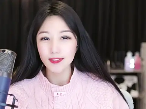 Nuyoah-77 online show from February 2025 07:16:01 PM