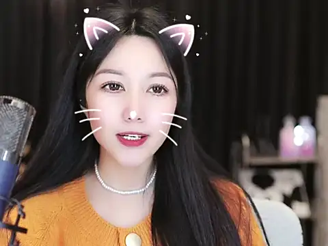 Snapshot of Nuyoah-77 chatting on February 2025 05:58:02 PM Nuyoah-77 online show from February 2025 05:58:02 PM