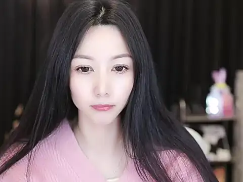 Snapshot of Nuyoah-77 chatting on February 2025 04:10:02 PM Nuyoah-77 online show from February 2025 04:10:02 PM