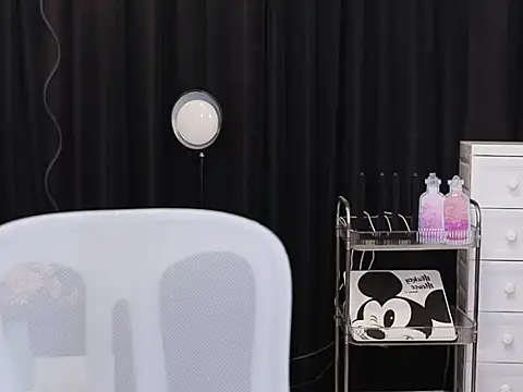 Snapshot of Nuyoah-77 chatting on September 2025 02:49:01 PM Nuyoah-77 online show from September 2025 02:49:01 PM