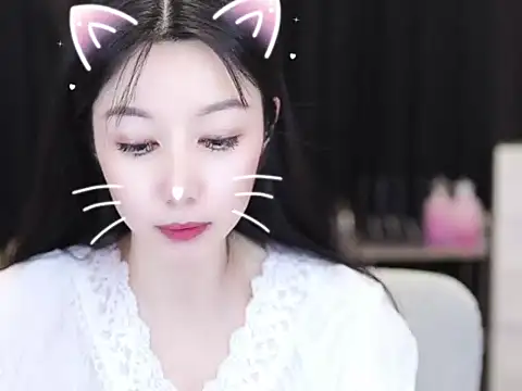 Snapshot of Nuyoah-77 chatting on September 2025 04:01:02 PM Nuyoah-77 online show from September 2025 04:01:02 PM