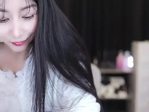 Snapshot of Nuyoah-77 chatting on November 2025 03:36:01 PM Nuyoah-77 online show from November 2025 03:36:01 PM