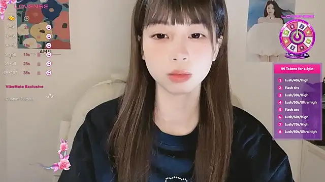 Snapshot of -Hottie chatting on November 2025 04:17:02 PM -Hottie online show from November 2025 04:17:02 PM