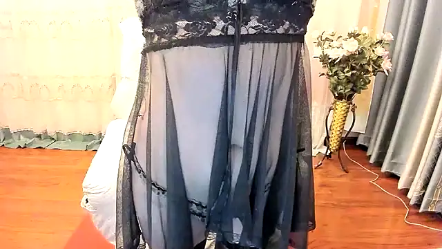 Pennyee online show from December 2025 02:11:01 PM