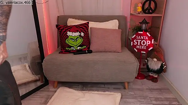 Snapshot of ValeriaCox chatting on December 2025 12:54:01 PM ValeriaCox online show from December 2025 12:54:01 PM