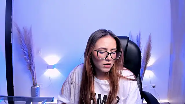 RyliieHunter online show from January 2025 10:56:01 PM