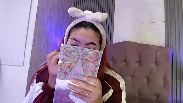 Mia Rinn online show from November 2025 01:55:02 PM