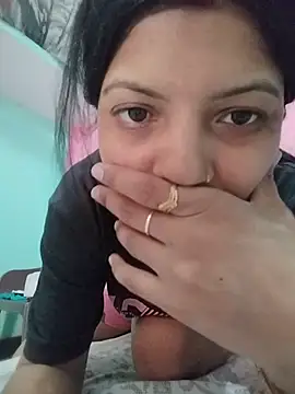 Hotty-Divya online show from May 2026 05:36:02 AM