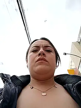 Lesly 10- online show from November 2025 03:01:02 PM