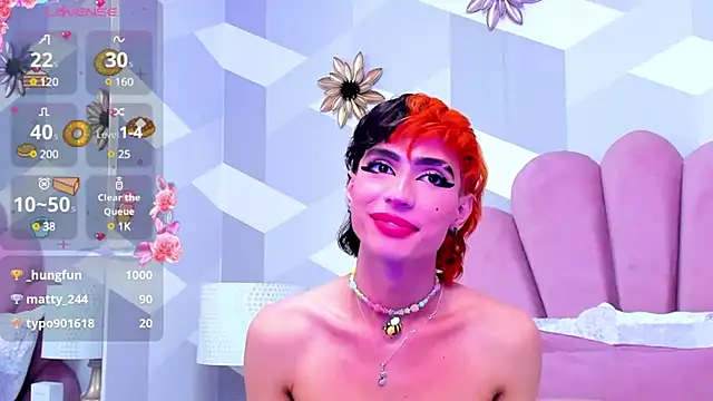 Snapshot of KylieMonnett chatting on February 2025 02:48:02 PM KylieMonnett online show from February 2025 02:48:02 PM