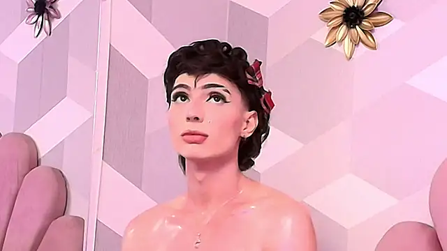 Snapshot of KylieMonnett chatting on November 2025 11:08:02 PM KylieMonnett online show from November 2025 11:08:02 PM