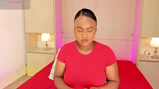 EmilyyStuart online show from October 2025 03:58:02 AM