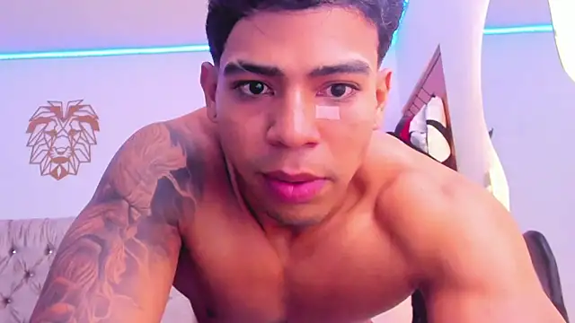 Andrew wolf7 online show from February 2026 09:39:01 AM