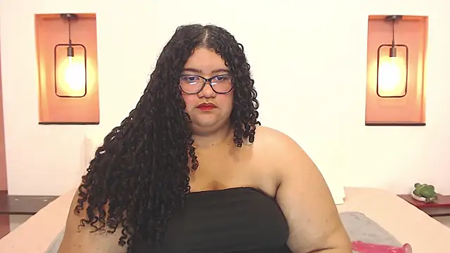 Miley Collins online show from December 2024 09:33:01 PM