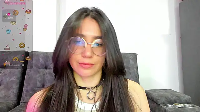 Snapshot of emmadiaz1 chatting on January 2025 12:49:02 AM emmadiaz1 online show from January 2025 12:49:02 AM