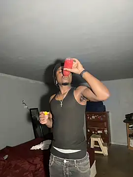 SluttyLyfe4L online show from November 2025 12:11:01 AM