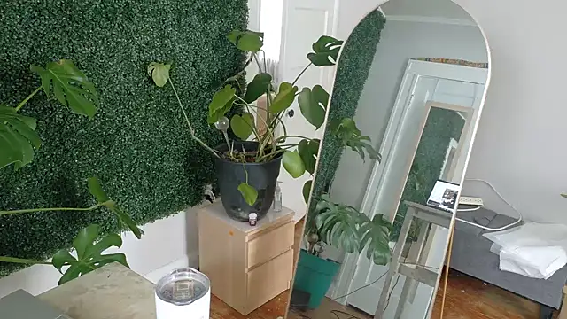 MistressKatie13xxx online show from February 2026 07:06:02 PM