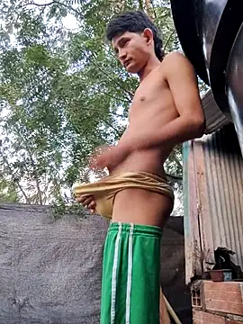 Valentinacuc online show from February 2026 11:39:02 AM