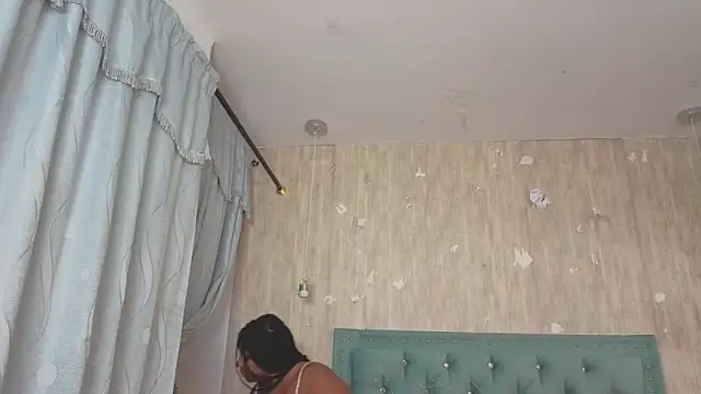 Snapshot of Alexa_roussee chatting on November 2025 12:53:01 PM Alexa roussee online show from November 2025 12:53:01 PM