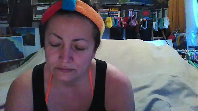 MariaAnaSunshine online show from November 2025 06:58:01 AM