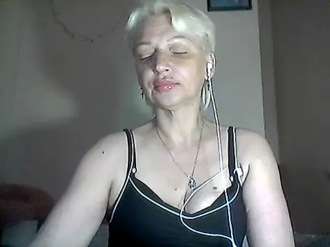 Snapshot of MaryJane441 chatting on June 2026 09:04:02 AM MaryJane441 online show from June 2026 09:04:02 AM