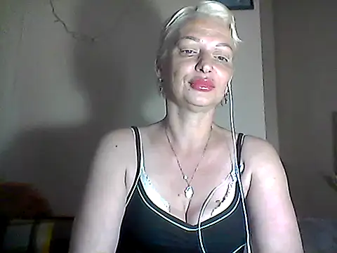 Snapshot of MaryJane441 chatting on June 2026 08:39:02 PM MaryJane441 online show from June 2026 08:39:02 PM