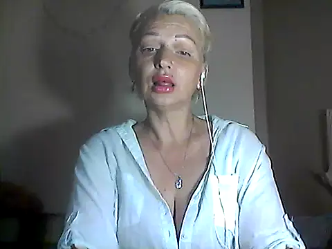 Snapshot of MaryJane441 chatting on July 2026 08:13:02 PM MaryJane441 online show from July 2026 08:13:02 PM