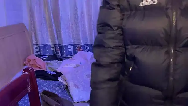 xiaottt1918 online show from January 2025 02:56:02 PM