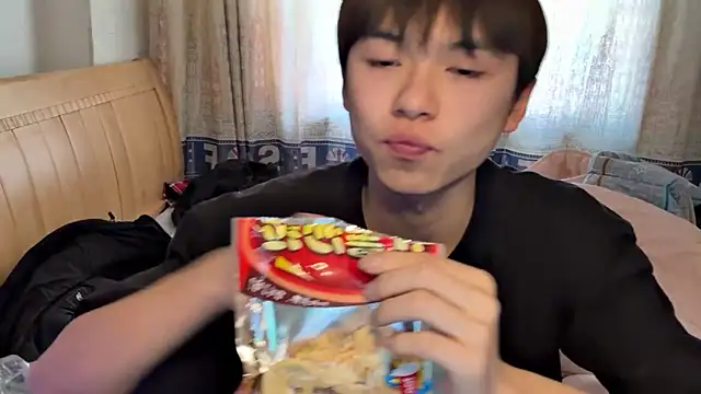 xiaottt1918 online show from January 2025 08:33:01 AM